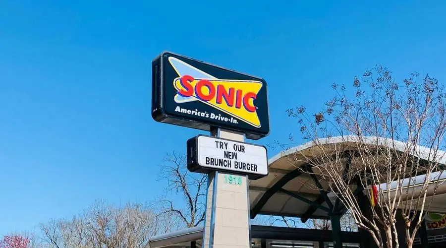 Is Sonic open on New Year's Day